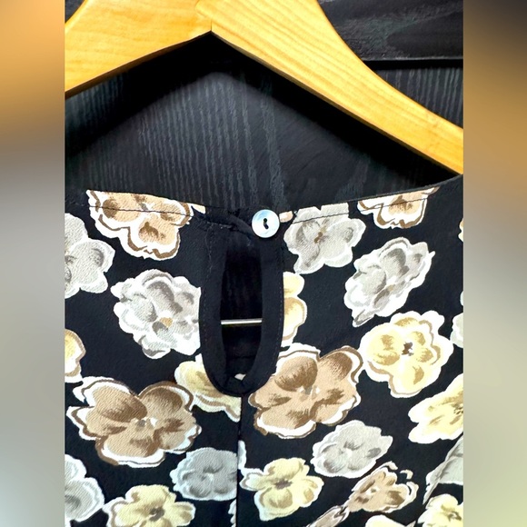 Floral midi semi sheer dress - Picture 3 of 7